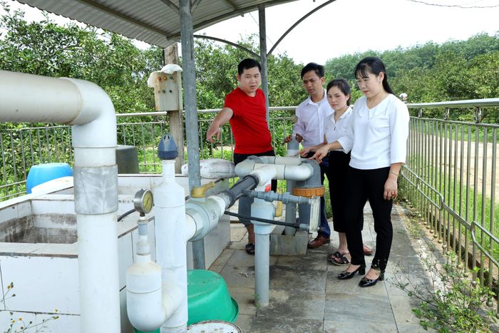 Mô hình ứng dụng tiến bộ kỹ thuật trong sản xuất nông nghiệp ở HTX 1-5, xã Nghĩa Bình (Nghĩa Đàn). Ảnh: NN