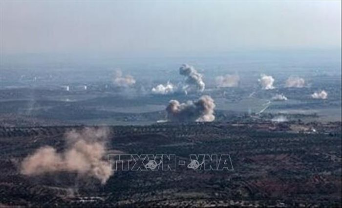 Khói bốc lên do giao tranh tại Syria. Ảnh: IRNA/TTXVN