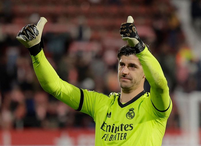  Courtois chơi hay trong ngày Real Madrid đè bẹp Girona. 