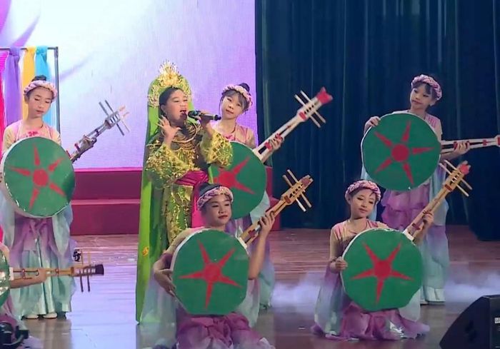  Nhiều tiết mục nghệ thuật hấp dẫn đến từ các đội thi. 