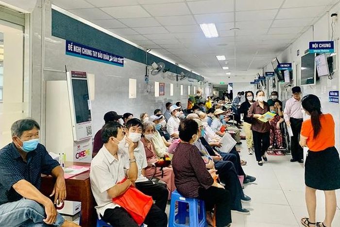 5 quy định mới về khám chữa bệnh BHYT từ 2025, ai cũng cần biết (ảnh minh họa).