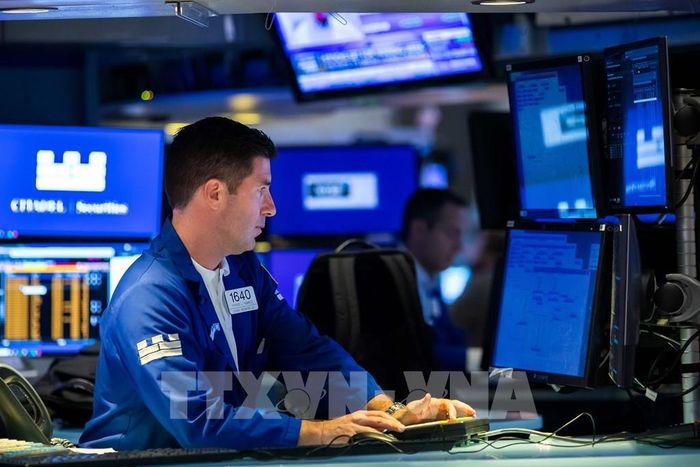 Giao dịch viên tại Sàn chứng khoán New York, Mỹ. Ảnh: THX/Ảnh: TTXVN phát