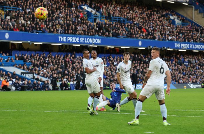  Chelsea đang thách thức tất cả cho chức vô địch Premier League. 
