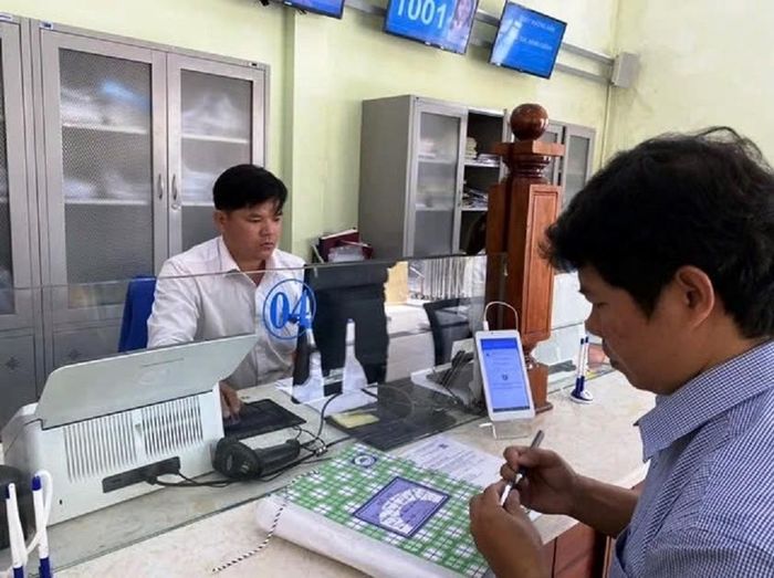 Quảng Ngãi xác định người dân, doanh nghiệp là trung tâm của chuyển đổi số. (Ảnh: HX).