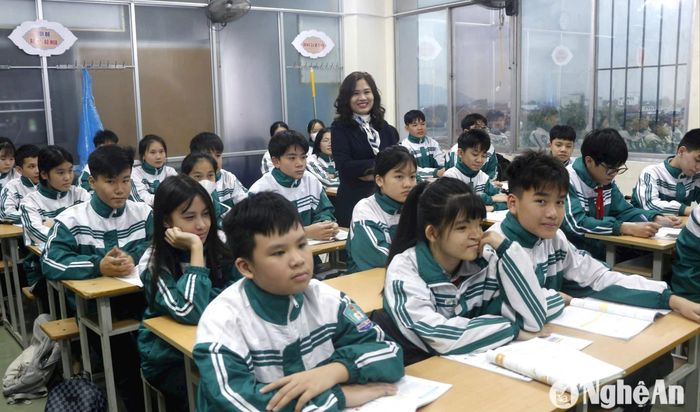 Tiết học của học sinh Trường THCS Quang Trung, thành phố Vinh. Ảnh: Mỹ Hà