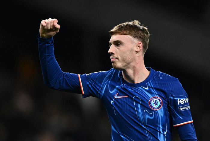  CĐV Chelsea chắc chắn sẽ không quên cú Panenka ấy - một trong vô số khoảnh khắc kỳ diệu Palmer đã mang lại trong năm nay. 