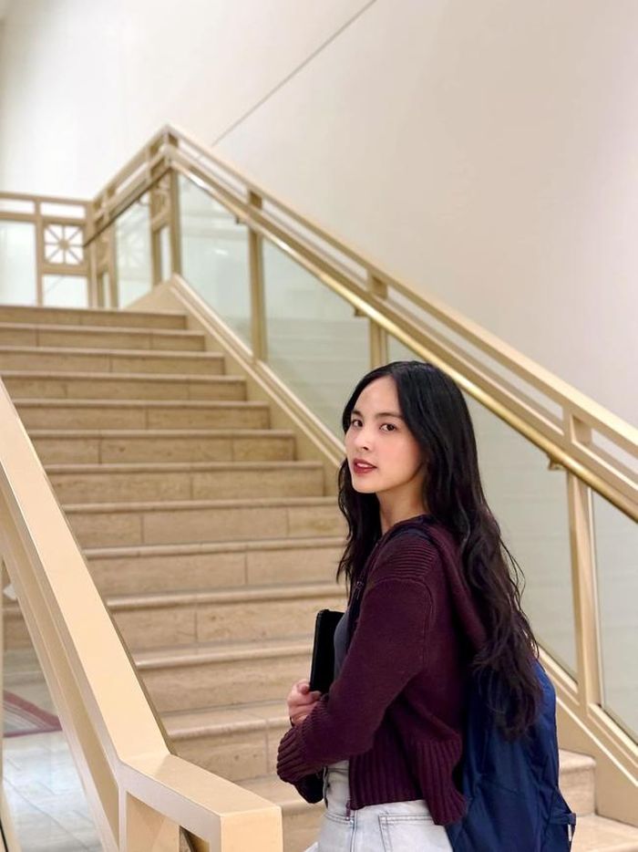 Quỳnh Nga sở hữu gương mặt khả ái, vóc dáng cân đối cùng thành tích ấn tượng tại các cuộc thi sắc đẹp. (Ảnh: FBNV)
