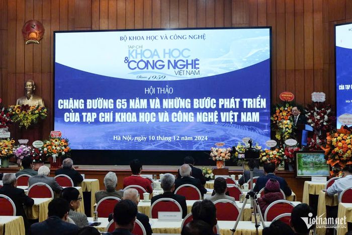 Hội thảo “Chặng đường 65 năm và những bước phát triển của Tạp chí Khoa học và Công nghệ Việt Nam”. Ảnh: Trọng Đạt