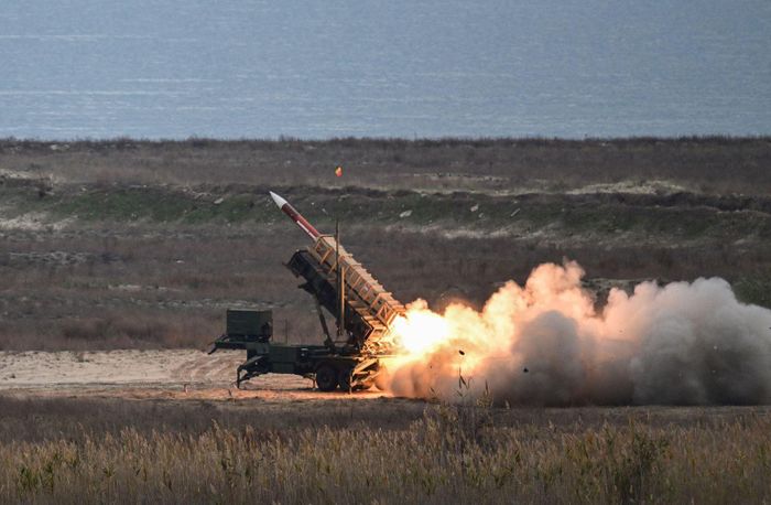 Hệ thống tên lửa phòng không Patriot trong cuộc diễn tập quân sự ở Constanta, Romania ngày 15/11/2023. Ảnh: AFP/TTXVN