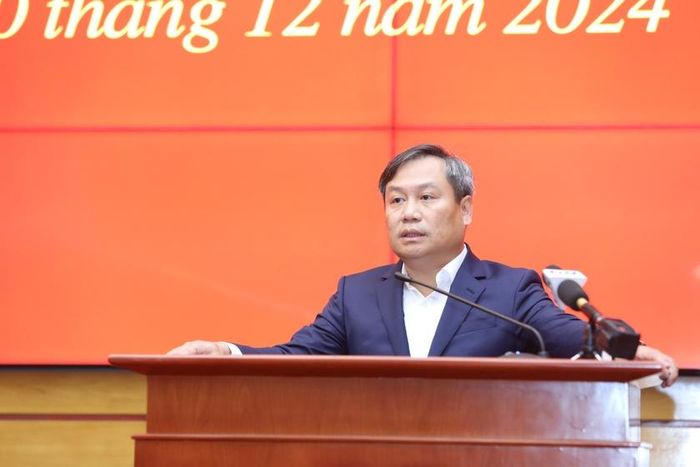 Ông Vũ Đại Thắng, Bí thư Tỉnh ủy, phát biểu tại hội nghị. Ảnh: ĐP