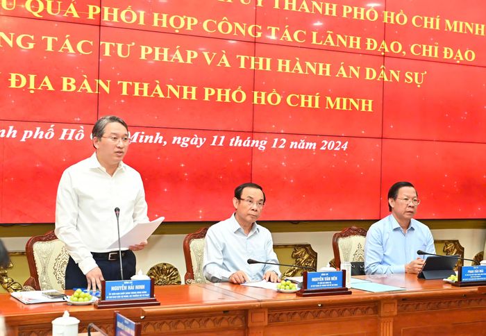  Bộ trưởng Bộ Tư pháp Nguyễn Hải Ninh phát biểu chỉ đạo tại buổi làm việc. Ảnh: VIỆT DŨNG 