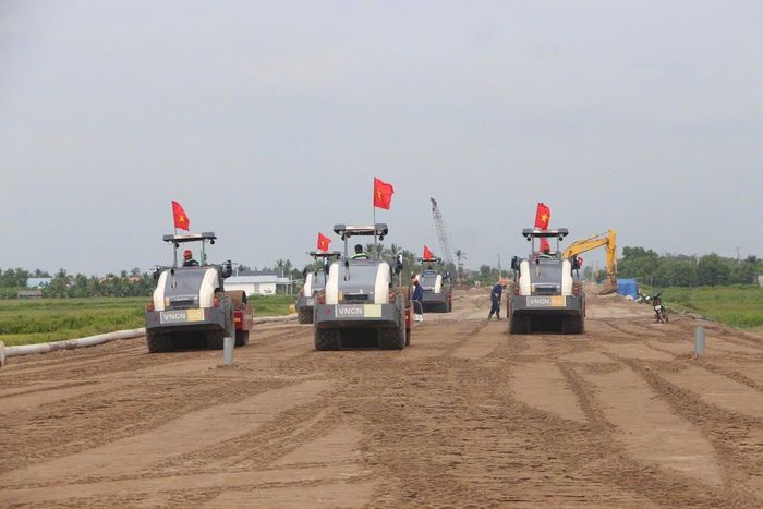Thiết bị cơ giới thi công công trình