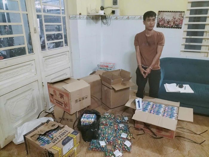 Hai đối tượng bị bắt giữ.