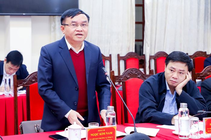 Đồng chí Ngọc Kim Nam - Trưởng ban Dân vận Tỉnh ủy phát biểu thảo luận. Ảnh: Phạm Bằng