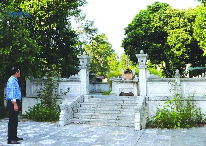 Khu lăng mộ Lê Đột, người có công nuôi dưỡng Lê Hoàn thuở nhỏ.