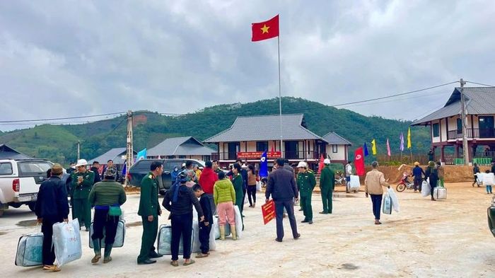 Dự án xây khu tái định cư thôn Làng Nủ được khởi công từ ngày 21.9. 
