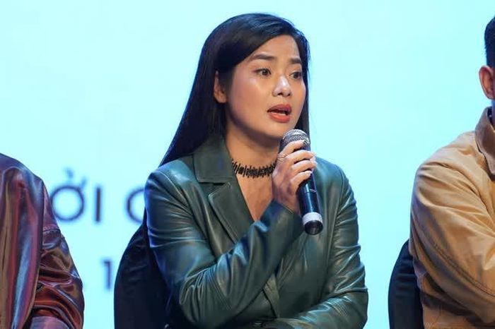 Diễn viên Đàm Hằng trong buổi họp báo ra mắt phim (Ảnh: Internet)