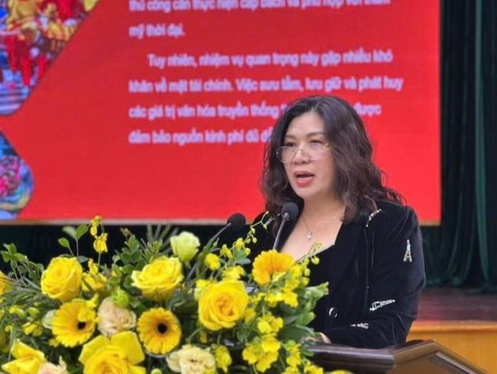Phó giám đốc Nhà hát Tuổi trẻ Cao Ngọc Ánh phát biểu tại hội thảo