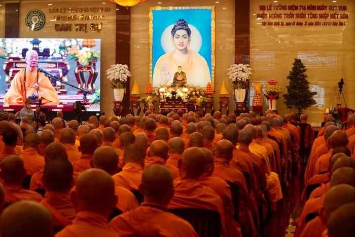 Đại lễ tưởng niệm 716 năm ngày Phật hoàng Trần Nhân Tông nhập niết bàn tại TPHCM. Ảnh minh họa: THÀNH TRỌNG