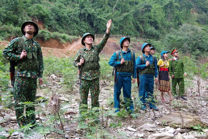Tăng cường phối hợp cùng các lực lượng tuần tra, kiểm soát bảo vệ chủ quyền an ninh biên giới, biển, đảo, nội địa giữ vững ổn định địa bàn; phòng chống, khắc phục hậu quả thiên tai, dịch bệnh và tìm kiếm cứu nạn. Ảnh: Bộ CHQS tỉnh