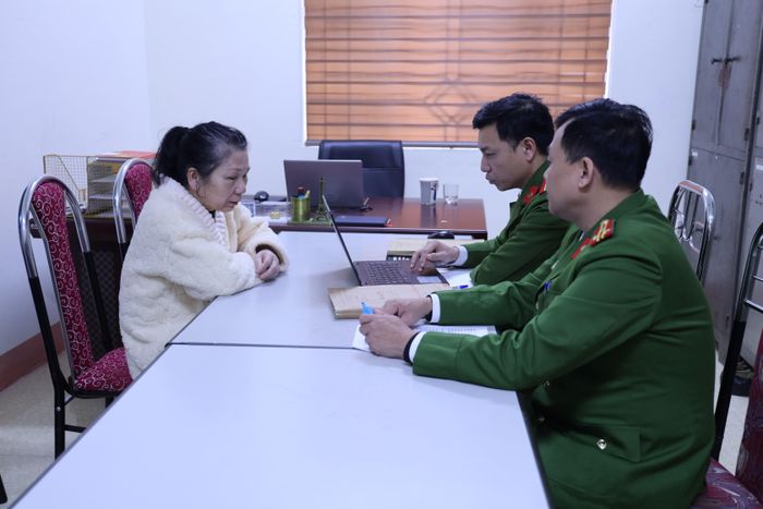  Đối tượng Hà Thị Minh tại cơ quan điều tra. 