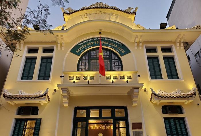  Không gian văn hóa lịch sử “Hội Truyền bá chữ quốc ngữ và danh nhân Nguyễn Văn Tố” tại số 47 phố Hàng Quạt. Ảnh: Vân Anh 