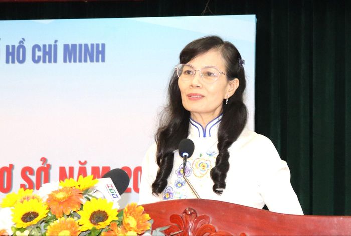  Phó Bí thư Thường trực Đảng ủy Khối Nguyễn Thị Kim Dung phát biểu tại hội nghị 