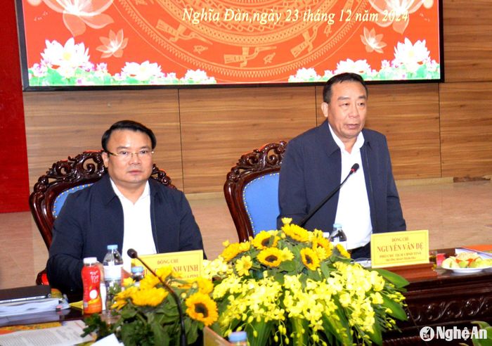 Đồng chí Nguyễn Văn Đệ - Phó Chủ tịch UBND tỉnh kết luận cuộc làm việc với huyện Nghĩa Đàn. Ảnh: Xuân Hoàng