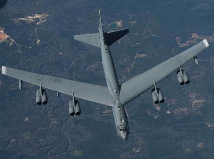 B-52H Stratofortress là máy bay ném bom hạng nặng tầm xa có thể thực hiện nhiều nhiệm vụ khác nhau. Ảnh: Airforce Technology