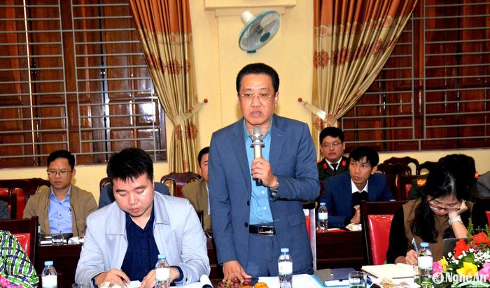 Đại diện Cục Lữ hành - Bộ Du lịch cho rằng, Nam Đàn cần có nhiều điểm giới thiệu sản phẩm OCOP để phục vụ mua sắm, làm quà cho khách du lịch. Ảnh: Xuân Hoàng