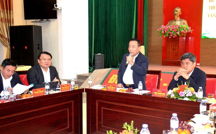 Đồng chí Nguyễn Văn Đệ - Phó Chủ tịch UBND tỉnh phát biểu tại buổi làm việc. Ảnh: Xuân Hoàng