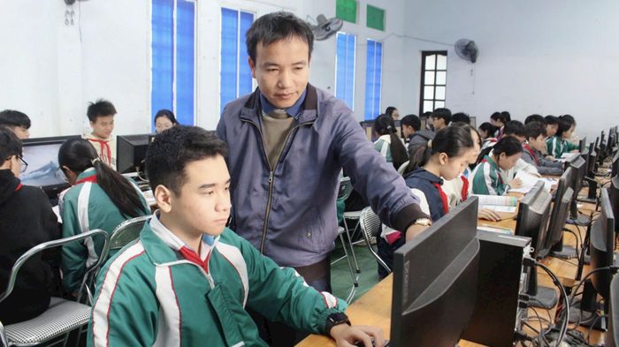 Phạm Quốc Bảo là một học sinh có niềm đam mê với môn Tin học. Ảnh: Hồng Diện