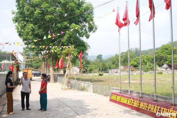 Một góc làng Mỏ, xã Tam Quang. Ảnh: Đ.C