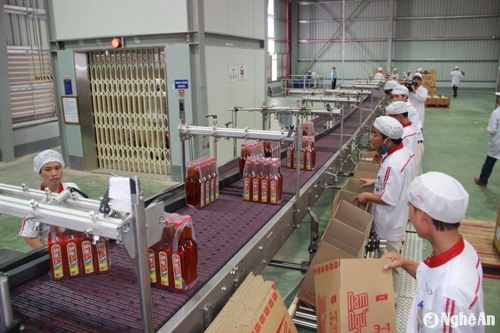 Hoạt động sản xuất của doanh nghiệp tại Khu kinh tế Đông Nam. Ảnh: P.V