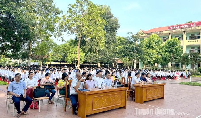 Một buổi sinh hoạt ngoại khóa tư vấn về giới và bình đẳng giới tại trường THPT Phù Lưu (Hàm Yên).