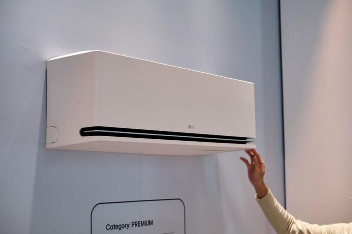 Dòng máy lạnh hai khe gió, tích hợp AI của LG.