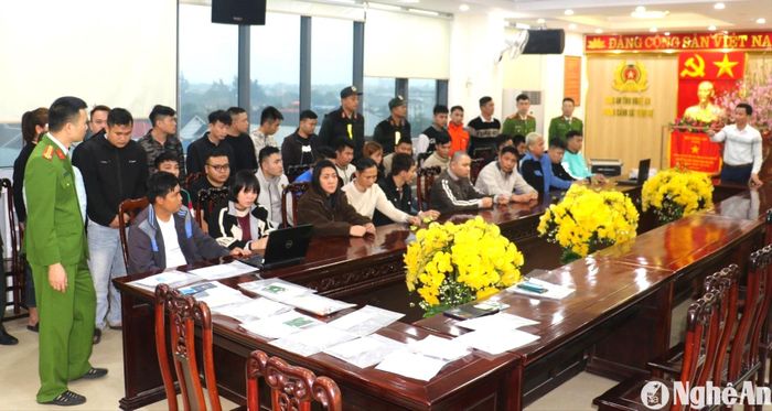 Công an Nghệ An phá chuyên án bắt 50 đối tượng sử dụng công nghệ cao, giả danh cán bộ tư pháp để lừa đảo chiếm đoạt tài sản của người dân Việt Nam với số tiền hơn 500 tỷ đồng. Ảnh tư liệu: Văn Hậu