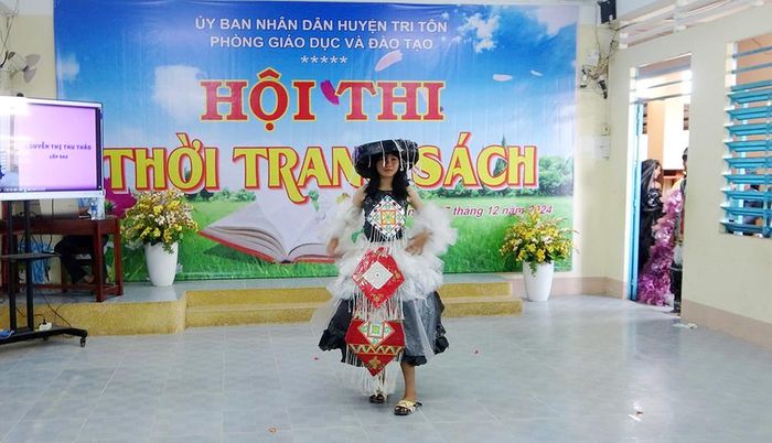 Bộ sưu tập thời trang thể hiện sự sáng tạo của các đơn vị dự thi