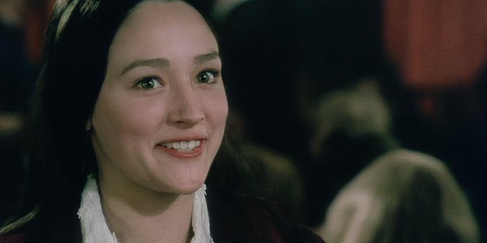  Ngoài vai diễn Juliet trong Romeo và Juliet đã đặt ra tiêu chuẩn mới cho các tác phẩm chuyển thể từ tiểu thuyết Shakespeare, nhân vật của bà trong Black Christmas cũng có tác động lâu dài. Bộ phim được ghi nhận là tiên phong cho thể loại phim kinh dị và diễn xuất của Olivia đã góp phần vào thành công chung. Việc sẵn lòng đảm nhận những vai diễn đầy thử thách và đa dạng của Olivia đã mở đường cho các thế hệ diễn viên tương lai, khuyến khích họ khám phá nhiều thể loại, nhân vật khác nhau. Ảnh: Screenrant. 