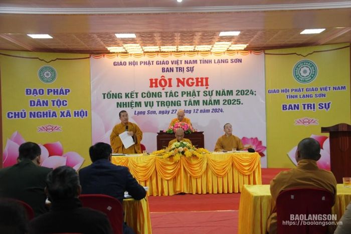 Đại đức Thích Bản Chung, Phó Trưởng ban Thường trực Ban Trị sự GHPG tỉnh tóm tắt những hoạt động nổi bật trong năm 2024
