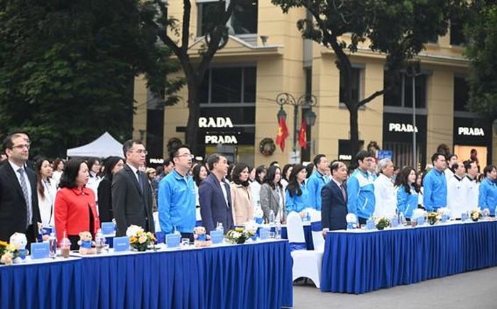 Các đại biểu tham dự lễ mít tinh. (Ảnh: PV).