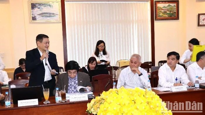 Tiến sĩ, kiến trúc sư Ngô Viết Nam Sơn, thành viên Hội đồng thi tuyển phát biểu.