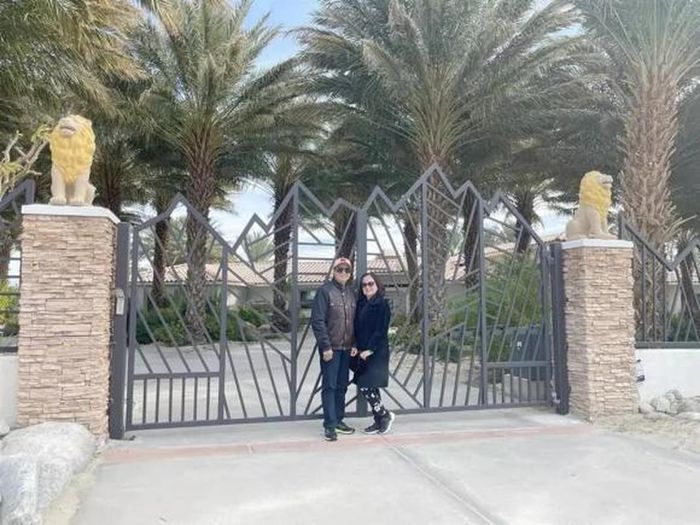 Đầu năm 2024, gia đình NSƯT Bảo Quốc chuyển về sống trong căn biệt thự mới ở Palm Springs, California (Mỹ). Ảnh: FBNV
