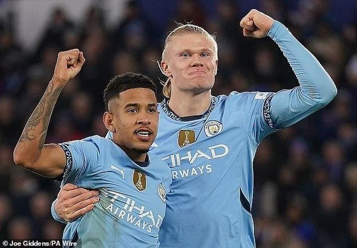 Đây cũng là lần đầu tiên kể từ tháng 9, Man City mở tỷ số 2 trận liên tiếp tại Ngoại hạng Anh. Họ vượt lên dẫn trước Everton cách đây vài ngày nhưng chỉ rời sân Etihad với kết quả hòa 1-1.