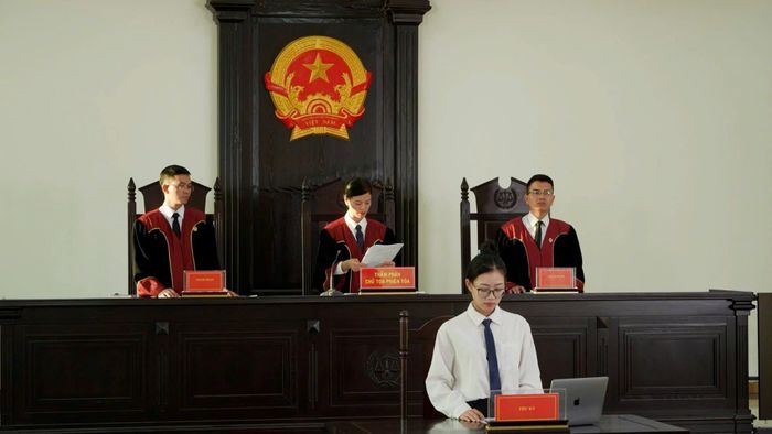 HĐXX phúc thẩm giải quyết tận cùng tất cả các tranh chấp một cách “thấu tình, đạt lý”.(Ảnh phục dựng lại phiên tòa)