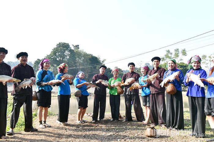 Niềm vui với thành quả lao động.
