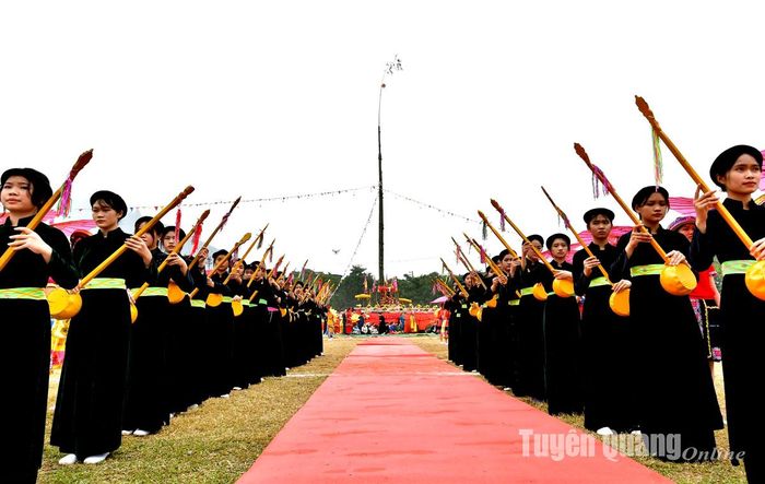 Lễ hội Lồng Tông của người Tày đã được công nhận Di sản văn hóa phi vật thể quốc gia và trở thành sản phẩm du lịch đặc thù trong mỗi dịp Tết đến, Xuân về.