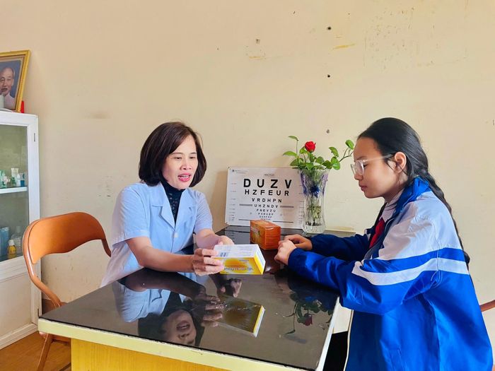 Công tác chăm sóc sức khỏe ban đầu cho học sinh luôn được chú trọng tại Trường THCS Supe Lâm Thao, huyện Lâm Thao.