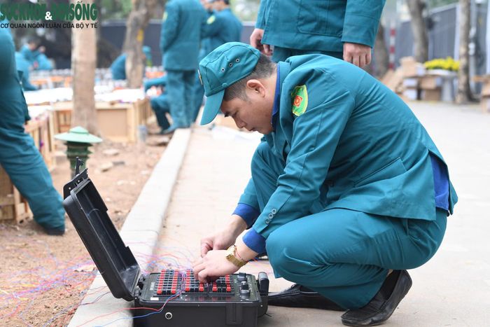 Quy mô pháo hoa Tết Dương lịch 2025 tại Hà Nội được tổ chức hoành tráng, hứa hẹn mang đến những màn trình diễn ánh sáng ấn tượng.