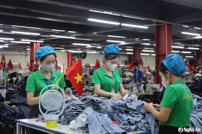 Môi trường làm việc tích cực ảnh hưởng rất lớn đến năng suất lao động công nhân lao động. Ảnh: Diệp Thanh